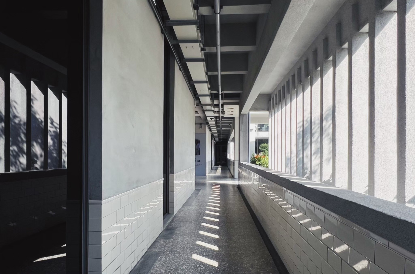 ALIEN Art Centre | Interior Corridor View, 1F | © ALIEN Art Centre 