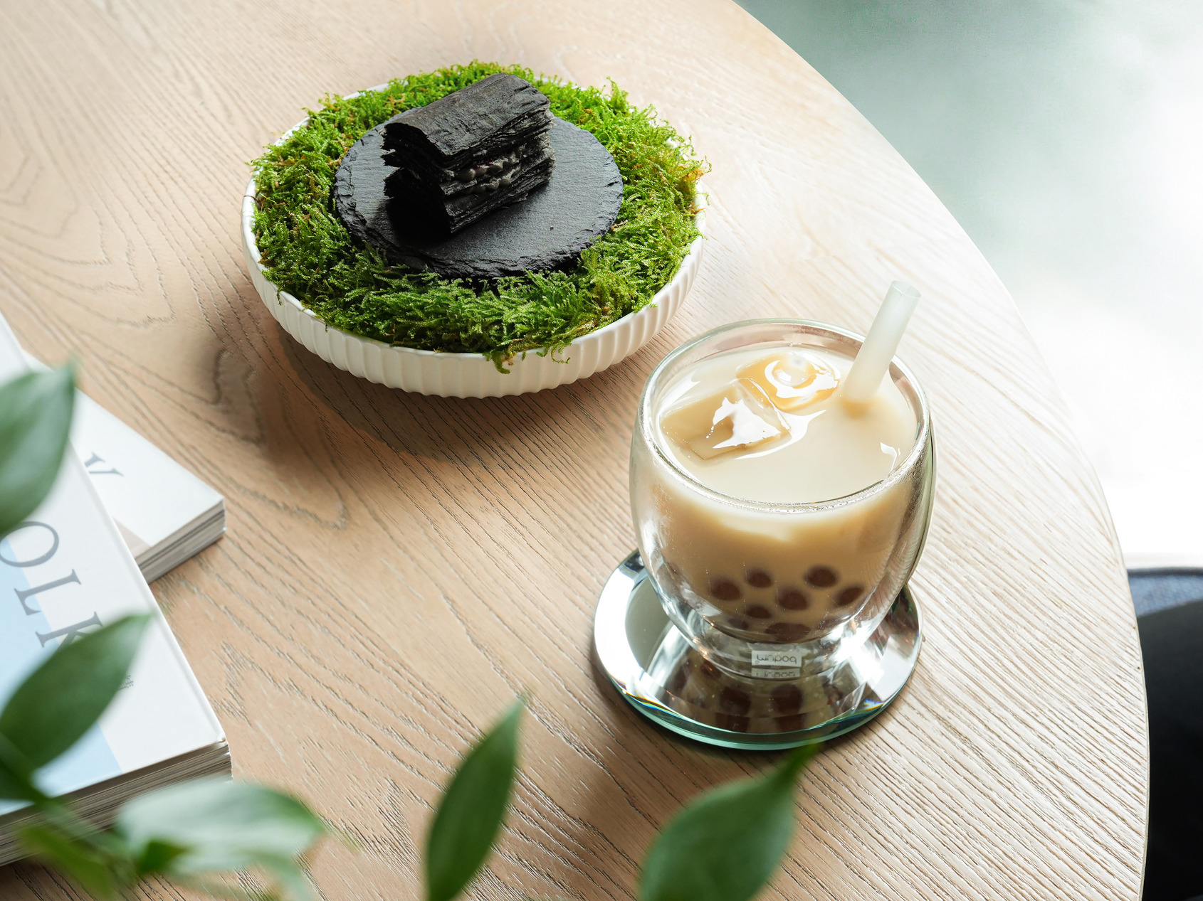 Limited-Edition Collaborative Dessert for The Bards of Time and Space: Ho Kan and Soonik Kwon｜Dish Photo｜© ALIEN All Day Lounge 